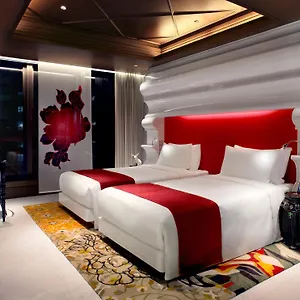 5* Hotel Mira Moon